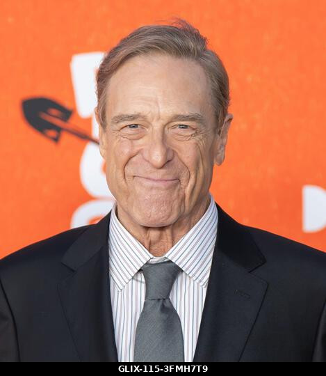 Los Angeles, USA. 2026. szeptember 28. John Goodman amerikai színész megérkezik a Digger című film vörös szőnyeges premierjére a kaliforniai Westwo...