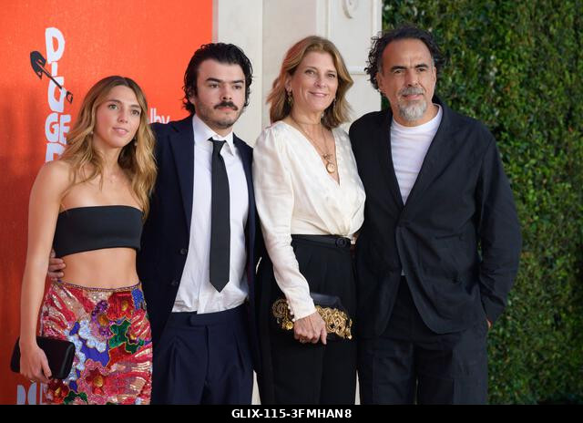 Los Angeles, USA. 2026. szeptember 28. LOS ANGELES, USA. 2026. szeptember 28.: Alejandro Gonzalez Inárritu, Maria Eladia Hagerman és a gyerekek a "...