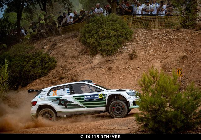Alghero, Szardínia, Olaszország. 2026. október 1. Robert Virves (EST) és Jakko Viilo (EST) egy Skoda Fabia RS Rally2 versenyautóval az FIA WRC RALY...