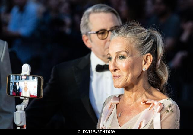 Sarah Jessica Parker Simone ROcha ruhájában részt vesz a New York City Ballet őszi divatgáláján a David H. Koch Színházban, New York államban, 2026...