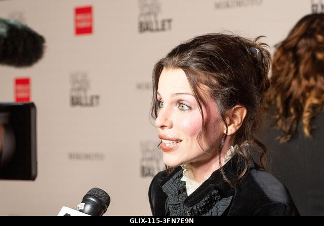New York, Egyesült Államok. 2026. október 1. Julia Fox részt vesz a New York City Ballet 2026 őszi gáláján a David H. Koch Színházban, a Lincoln Ce...