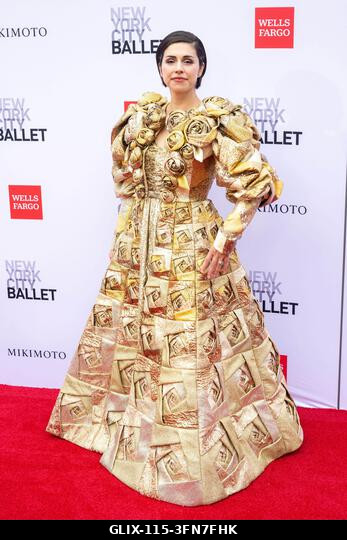 New York, Egyesült Államok. 2026. október 1. NEW YORK, NEW YORK - OKTÓBER 1.: Alysa Pires részt vesz a New York City Ballet 2026 őszi gáláján a Dav...