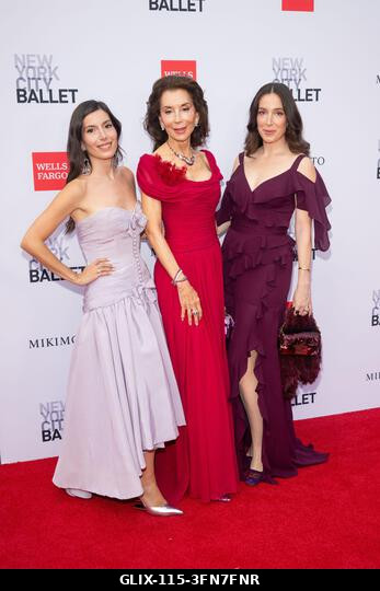 New York, Egyesült Államok. 2026. október 1. NEW YORK, NEW YORK - OKTÓBER 1.: (B) Alessia Fendi, Fe Fendi és Paola Fendi részt vesznek a New York C...