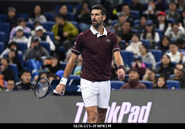 Peking, Kína. 2026. október 4. Novak Djokovic a 2026-os China Open 7. napján a Nemzeti Teniszközpontban. Fotó: Meng Gao/Alamy Live News