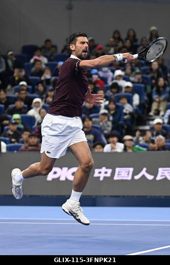Peking, Kína. 2026. október 4. Novak Djokovic a 2026-os China Open 7. napján a Nemzeti Teniszközpontban. Fotó: Meng Gao/Alamy Live News