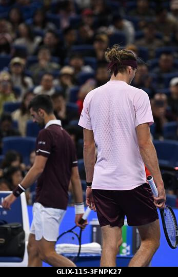 Peking, Kína. 2026. október 4. Novak Djokovics és Alexander Zverev a 2026-os China Open 7. napján a Nemzeti Teniszközpontban. Fotó: Meng Gao/Alamy...