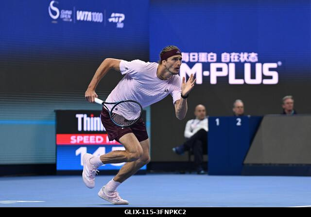 Peking, Kína. 2026. október 4. Alexander Zverev a 2026-os China Open 7. napján a Nemzeti Teniszközpontban. Fotó: Meng Gao/Alamy Live News