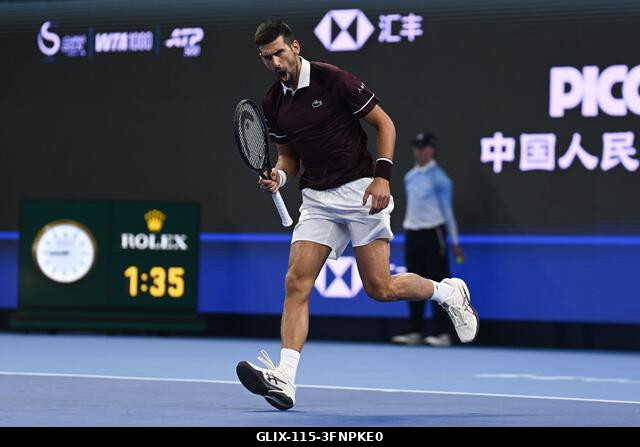 Peking, Kína. 2026. október 4. Novak Djokovic a 2026-os China Open 7. napján a Nemzeti Teniszközpontban. Fotó: Meng Gao/Alamy Live News