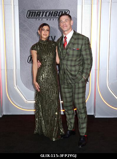 New York City, USA. 2026. október 5. Shay Shariatzadeh és John Cena részt vesznek az Apple Original Films „Matchbox: A film” című filmjének New Yor...