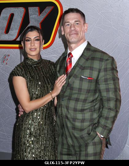 New York City, USA. 2026. október 5. Shay Shariatzadeh és John Cena részt vesznek az Apple Original Films „Matchbox: A film” című filmjének New Yor...