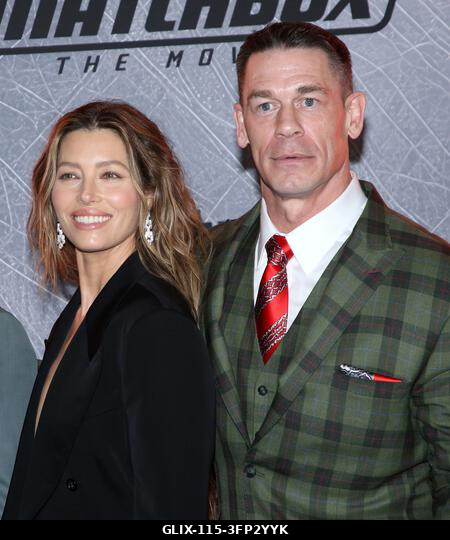 New York City, USA. 2026. október 5. Jessica Biel és John Cena részt vesznek az Apple Original Films „Matchbox: A film” című filmjének New York-i p...