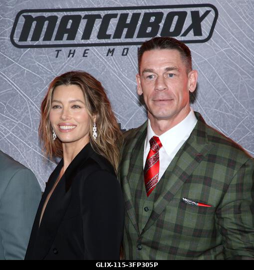 New York City, USA. 2026. október 5. Jessica Biel és John Cena részt vesznek az Apple Original Films „Matchbox: A film” című filmjének New York-i p...