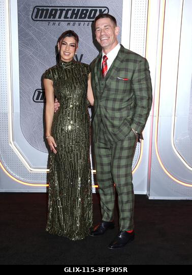 New York City, USA. 2026. október 5. Shay Shariatzadeh és John Cena részt vesznek az Apple Original Films „Matchbox: A film” című filmjének New Yor...