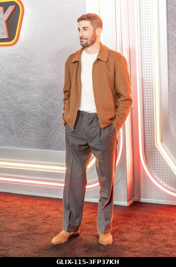 Jason Biggs részt vesz az Apple TV „Matchbox the movie” című filmjének premierjén az AMC Lincoln Square-en, New Yorkban, 2026. október 5-én.