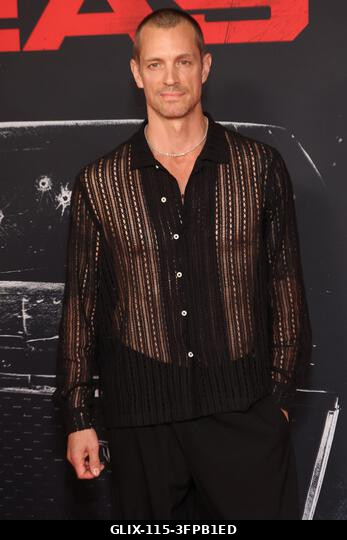 Los Angeles, Kalifornia, október 6.: Joel Kinnaman a "The Beast" című film premierjén, 2026. október 6-án. Forrás: AdMedia