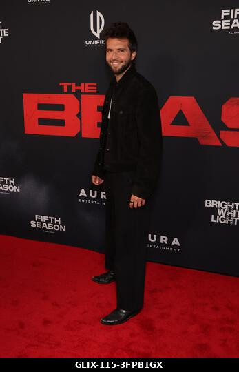 Los Angeles, Kalifornia, október 6.: Guy Burnet a "The Beast" című film premierjén, 2026. október 6-án. Forrás: AdMedia