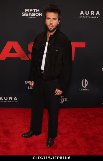 Los Angeles, Kalifornia, október 6.: Guy Burnet a "The Beast" című film premierjén, 2026. október 6-án. Forrás: AdMedia