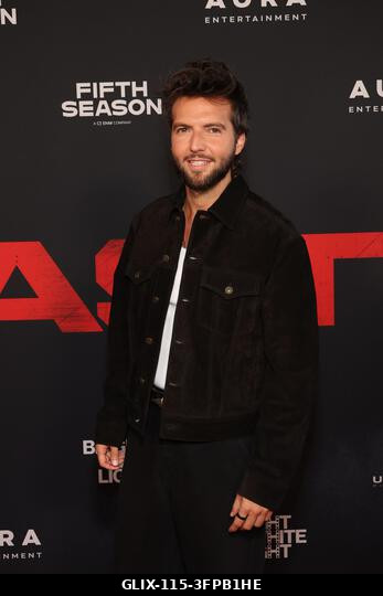 Los Angeles, Kalifornia, október 6.: Guy Burnet a "The Beast" című film premierjén, 2026. október 6-án. Forrás: AdMedia
