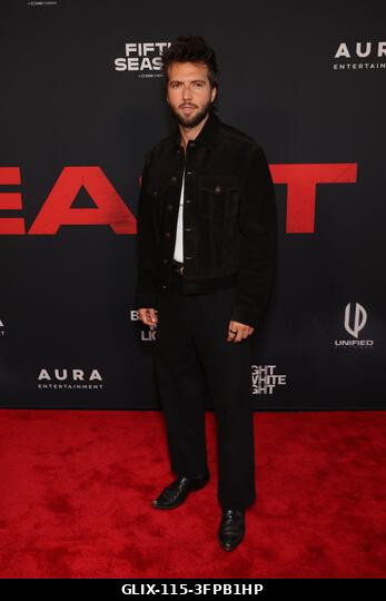 Los Angeles, Kalifornia, október 6.: Guy Burnet a "The Beast" című film premierjén, 2026. október 6-án. Forrás: AdMedia