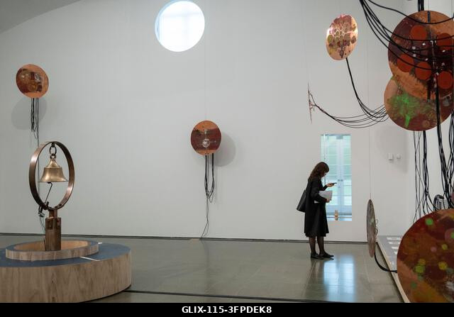London, Egyesült Királyság. 2026. október 7. „Zodiac Machine”, 2025-2026, (viaszveszített bronzöntésű harangok, áramkör és dugattyúk, hang) a londo...