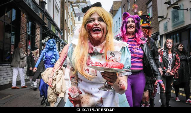 London, Egyesült Királyság. 2026. szeptember 10. Az éves Zombi Világnap résztvevői London belvárosában sétálnak, a Soho térről indulva és Soho körn...