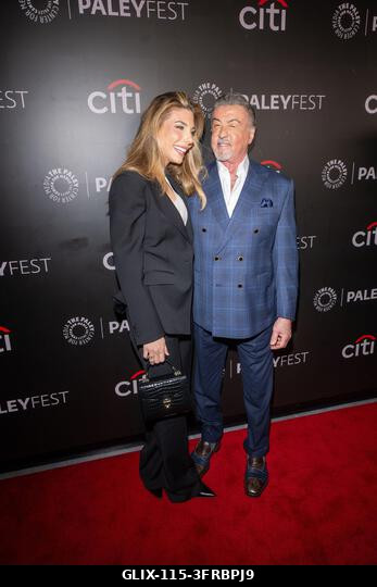 New York, Egyesült Államok. 2026. október 10. NEW YORK, NEW YORK - OKTÓBER 10.: (B) Jennifer Flavin és Sylvester Stallone részt vesznek a "Tulsa Ki...