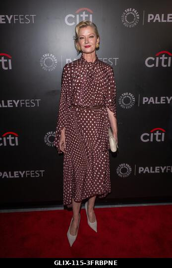 NEW YORK, NEW YORK - OKTÓBER 10.: Gretchen Mol részt vesz a "Tulsa King" vetítésén a PaleyFest fesztiválon, New Yorkban, USA. Fotó: Ron Adar/Alamy...