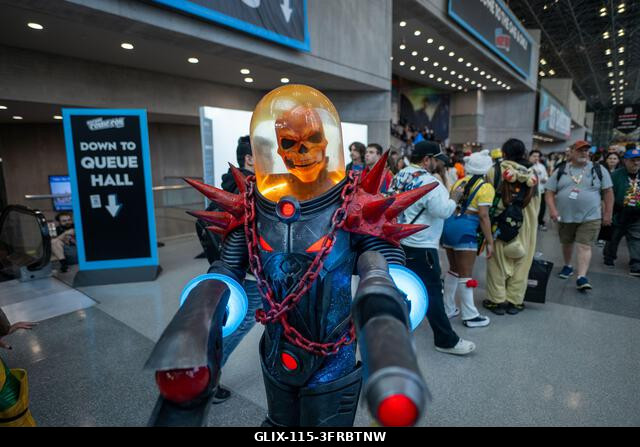New York, Egyesült Államok. 2026. október 10. NEW YORK, NEW YORK - OKTÓBER 10.: Egy Marvel Comics-beli Cosmic Ghost Ridernek (Frank Castle) öltözöt...