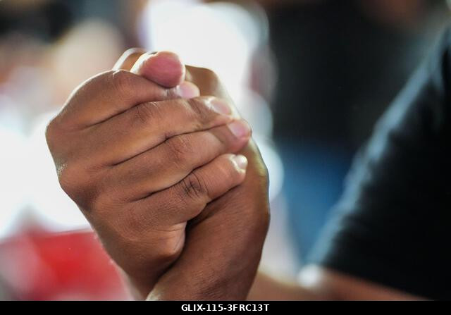 Banda Aceh, Aceh, Indonézia. 2026. október 11. Karbirkózókat láttak látni erő- és állóképesség-demonstráción az Aceh Teuga karbirkózó bajnokságon v...