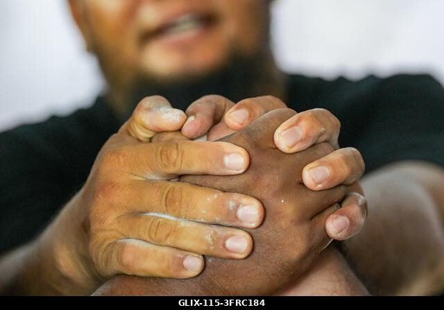 Banda Aceh, Aceh, Indonézia. 2026. október 11. Karbirkózókat láttak látni erő- és állóképesség-demonstráción az Aceh Teuga karbirkózó bajnokságon v...
