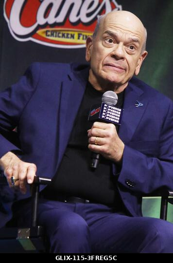 New York, NY, USA. 2026. október 10. Robert Picardo a Star Trek: Csillagflotta Akadémia panelbeszélgetésén a 2026-os New York Comic Conon a Javits...