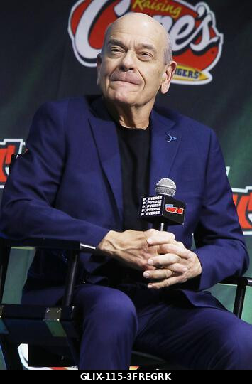 New York, NY, USA. 2026. október 10. Robert Picardo a Star Trek: Csillagflotta Akadémia panelbeszélgetésén a 2026-os New York Comic Conon a Javits...