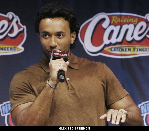 New York, NY, USA. 2026. október 10. Sandro Rosta a Star Trek: Csillagflotta Akadémia panelbeszélgetésén a 2026-os New York Comic Conon a Javits Ce...