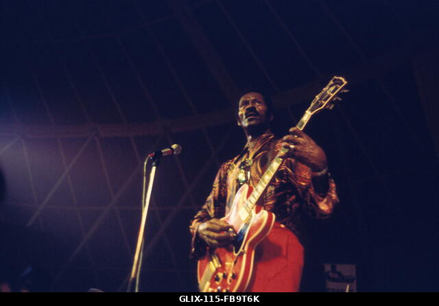Chuck BERRY. - 1972 - Franciaország / Ile-de-France (régió) / Párizs - Chuck BERRY. - Chuck BERRY ; - Élőben a The Villette-ben ; - Párizs ; - 1972...