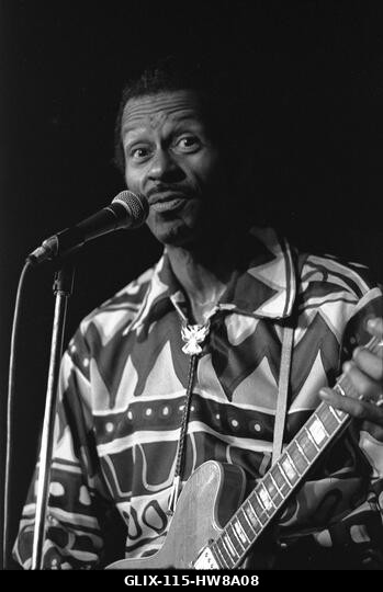 Chuck Berry fellépése a hamburgi Musikhalle-ban, Németországban, 1977. *** CSAK AZ USA-BAN *** © K&K MediaPunch
