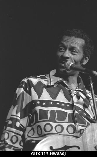 Chuck Berry fellépése a hamburgi Musikhalle-ban, Németországban, 1977. *** CSAK AZ USA-BAN *** © K&K MediaPunch