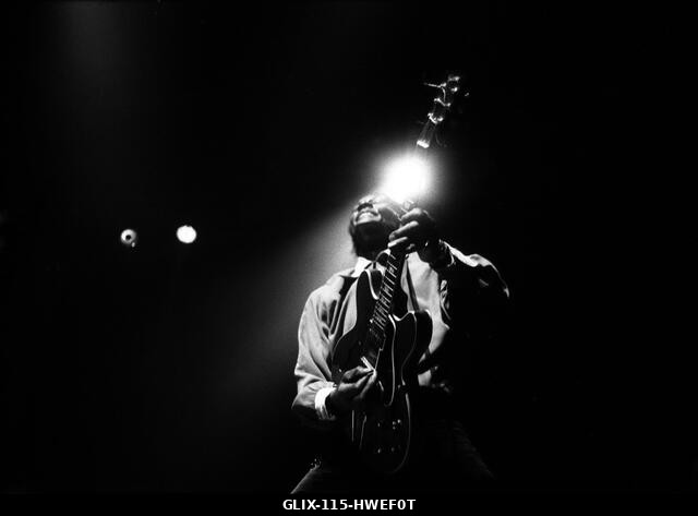 Chuck Berry - 1972. május 12. - Franciaország / Île-de-France (régió) / Párizs - Chuck Berry koncert a párizsi La Villette-ben - Philippe Gras / Le...