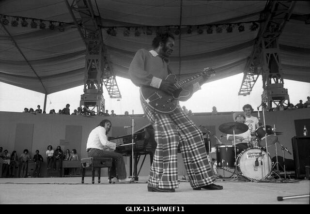 Chuck Berry koncerten a Fete de l'Humában 1973 - 1973.09.20 - Franciaország / Ile-de-France (régió) / La Courneuve - Chuck Berry koncert a Fete de...