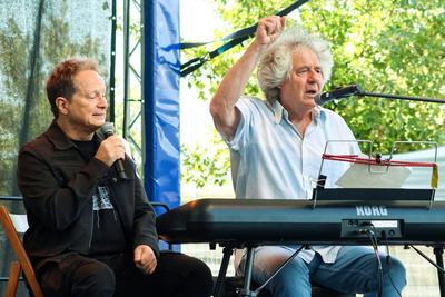 Pozsonyi Piknik. A k?pen Geszti P?ter ?s D?s L?szl?.2025.09.06.Fot?:V?r?s Szil?rd-stock-foto