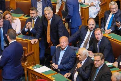 Orsz?ggy?l?s. A k?pen Orb?n Viktor.2025.09.22.Fpt?:V?r?s Szil?rd-stock-foto