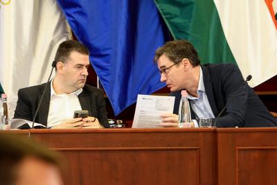 F?v?rosi K?zgy?l?s. A k?pen Kiss Ambrus ?s Kar?csony Gergely.2025.09.24.Fot?:V?r?s Szil?rd-stock-foto