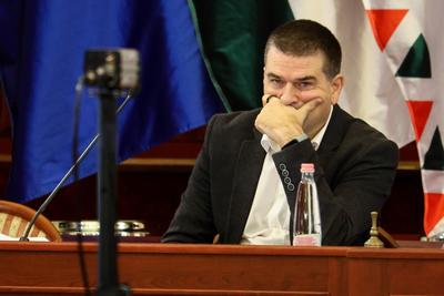 F?v?rosi K?zgy?l?s. A k?pen Kiss Ambrus.2025.09.24.Fot?:V?r?s Szil?rd-stock-foto