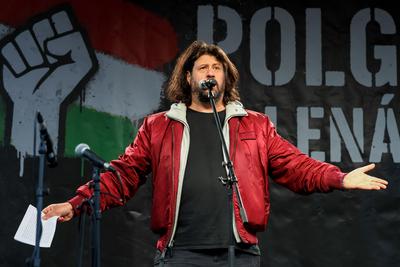 A Polg?ri Ellen?ll?s ?tlat szervezett t?ntet?s a Kossuth t?ren.A k?pen Puzs?r R?bert.2025.10.05.Fot?:V?r?s Szil?rd-stock-foto